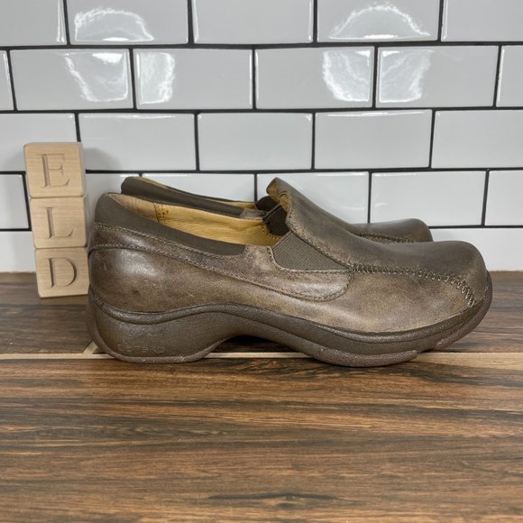 Dansko Womens Kim Nubuck Distressed Brown Leather Round Toe Slip On Clog Sz EU37 - Picture 3 of 10